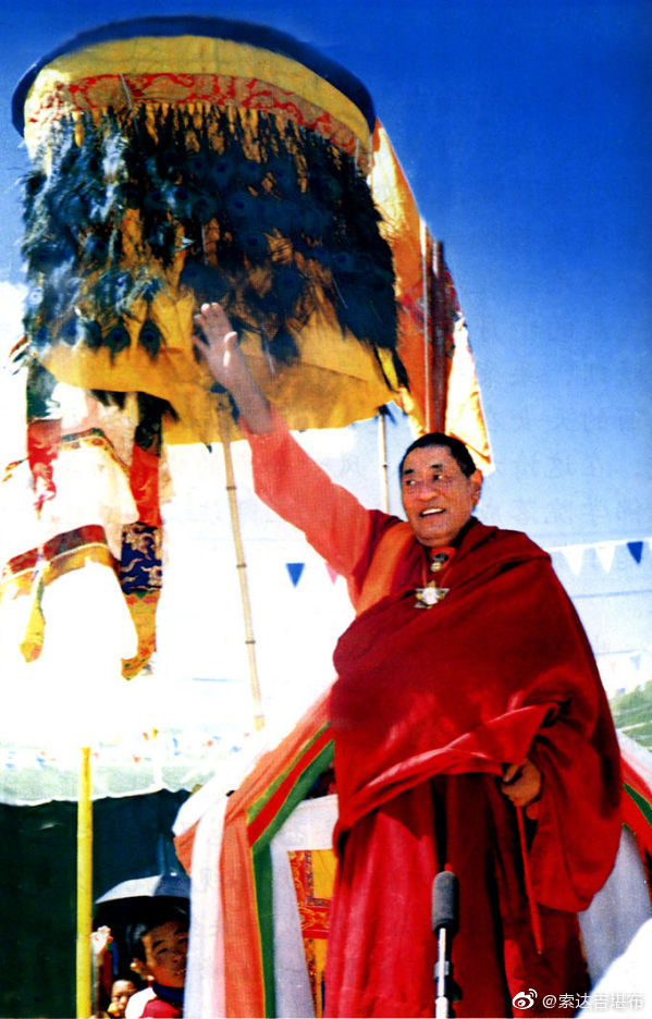 There are two kinds of good pedagogues in the world, one of them enjoying the magic in silence, that is, very good in Buddha's law, and one of them is...