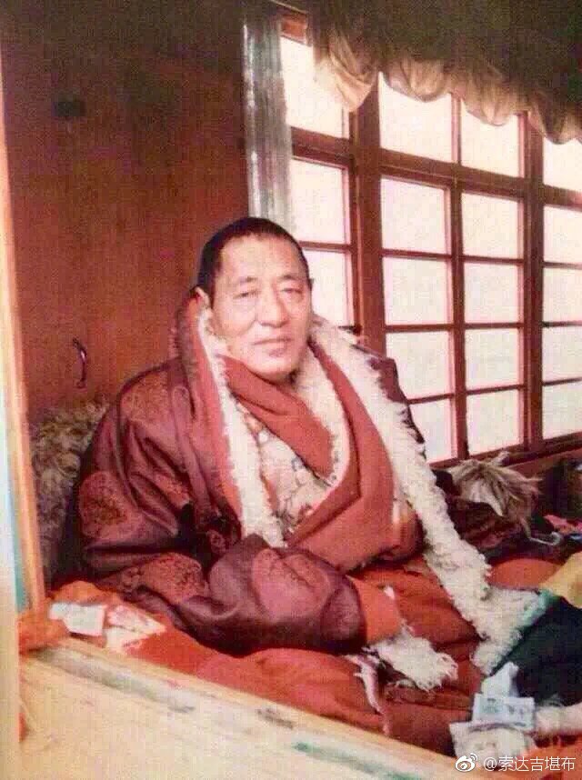 世间的一切，并非一成不变。就拿身体来说，年轻时，我们的脸庞犹如白莲花一样白里透红，英俊可爱，但即便美...